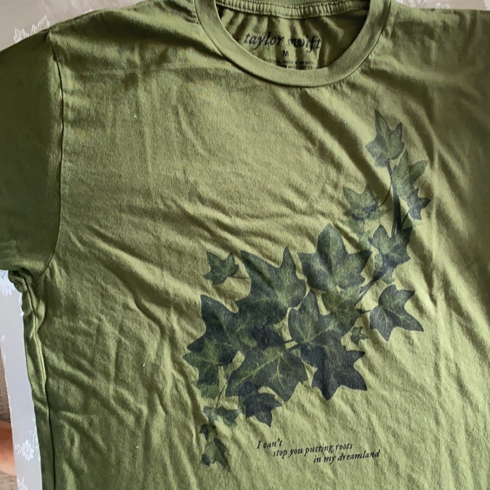 Taylor Swift Ivy Tshirt